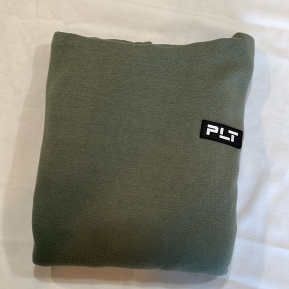 PLT •Pretty Little Things • olive green size 8 • - Picture 9 of 9